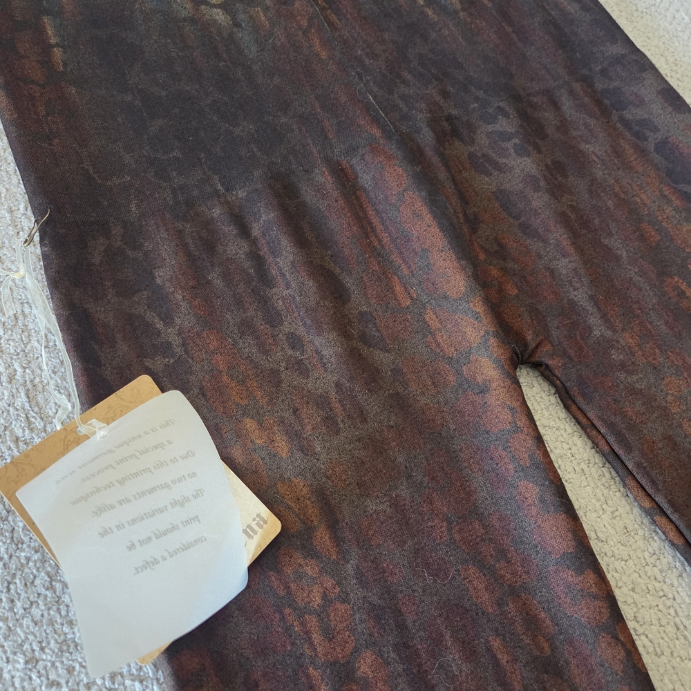 M. Rena Seamless Leggings NWT | Brown Black Animal Print Buttery Soft